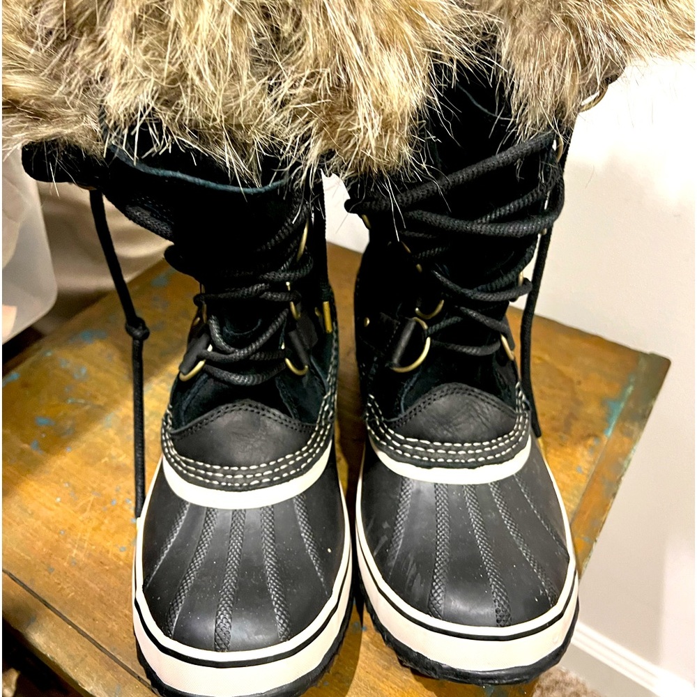 Sorel women’s Joan of Arc winter waterproof lace up boot.